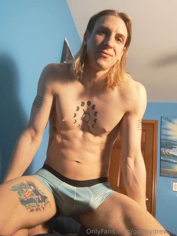 Just another day over here. ✨