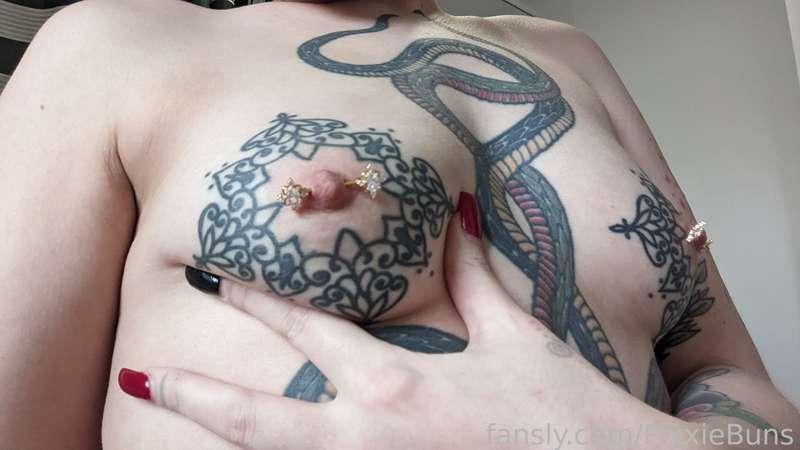 pixxiebuns image #2
