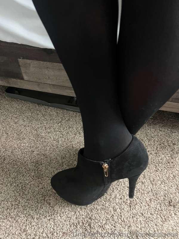 mrs_footjobqueen image #12