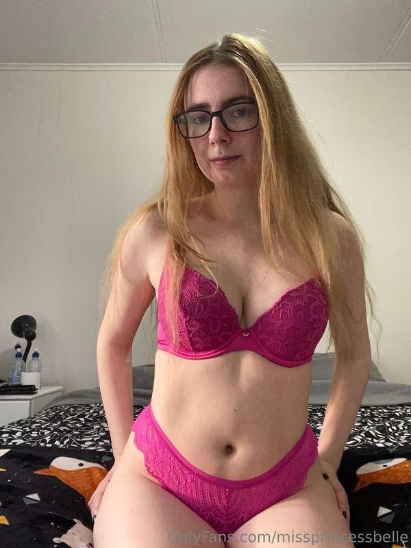 Might do a little selfie spam today hehe