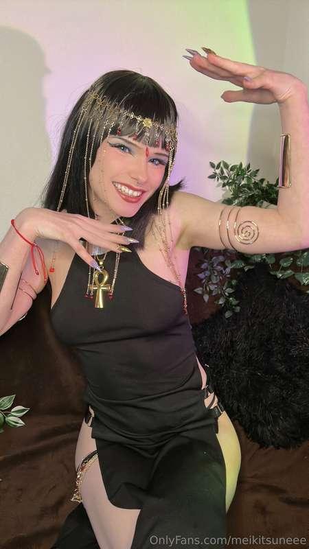 Be honest ... would you last with me in this outfit? 🥵