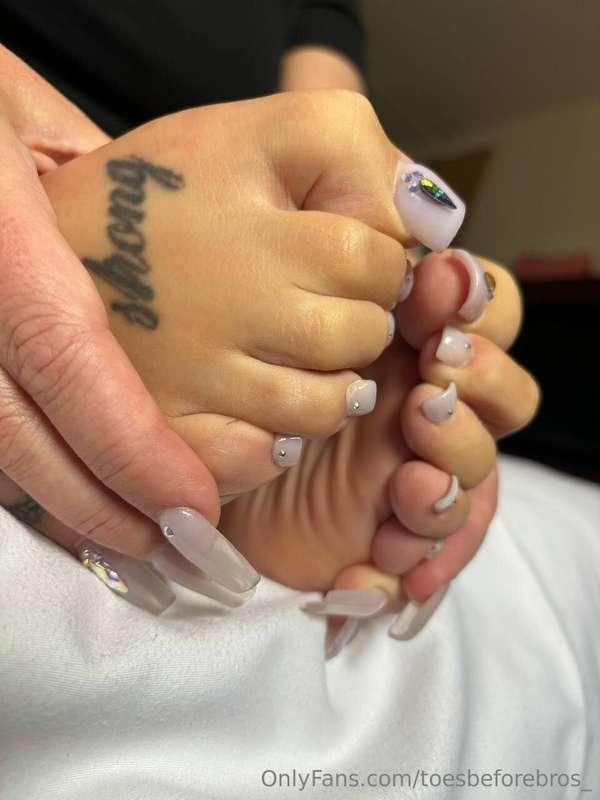 toesbeforebros_ image #22