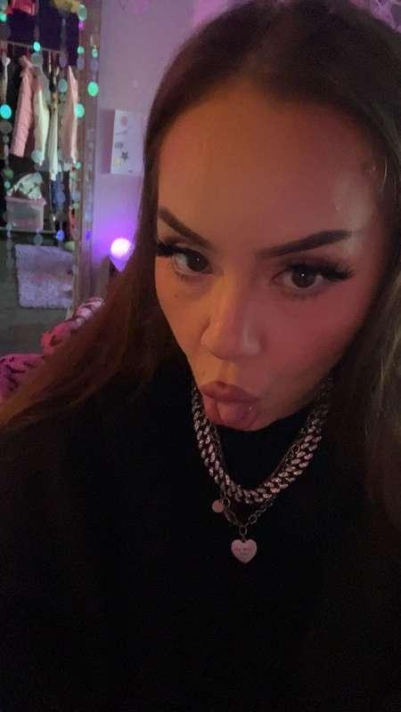 which one would you like to see me fuck?
