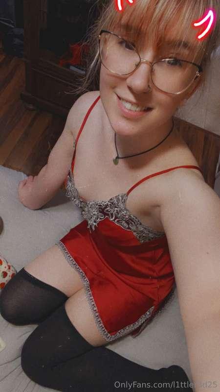 Some sneaky pics of the cream pie I received 🤭🙈