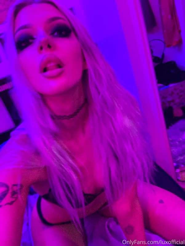 drxnk blurry nudes are my fav