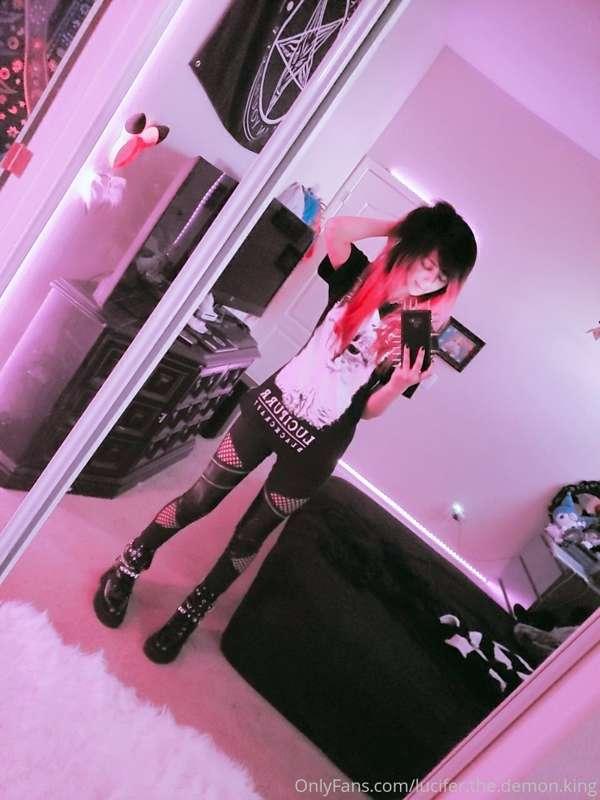 If you were a scene kid, what color would ur hair be??