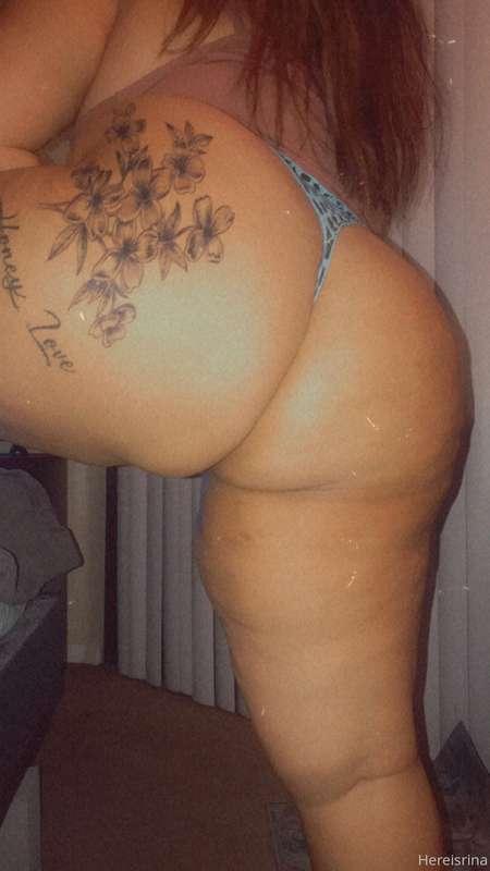 Peachy🍑 come take a bite 😌