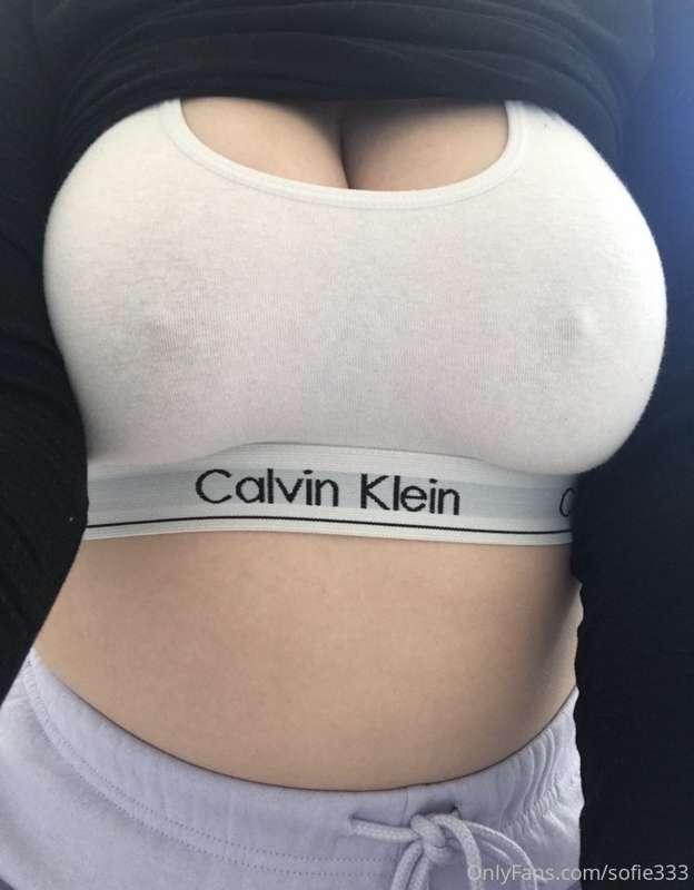 My nipples are a little hard today 🙊
