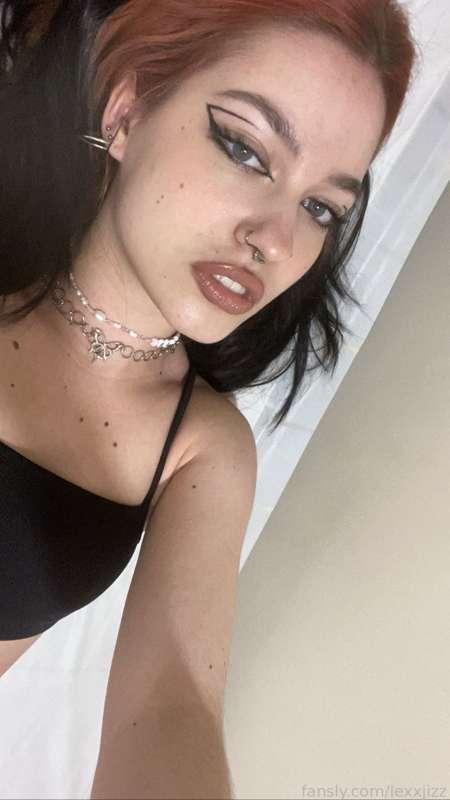 dm me🥺🖤