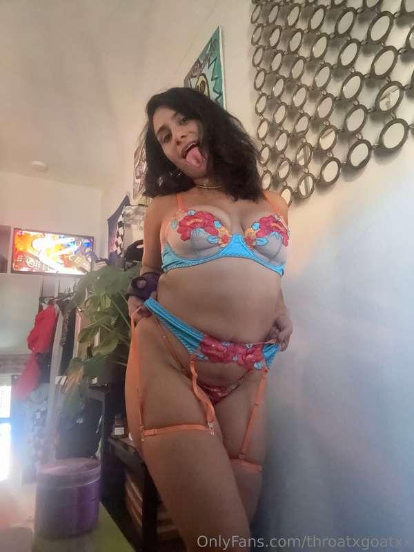 throatxgoatxx image #1