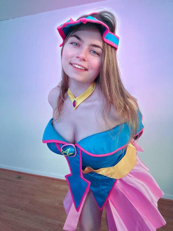 Dark magican girl cosplay 🥰