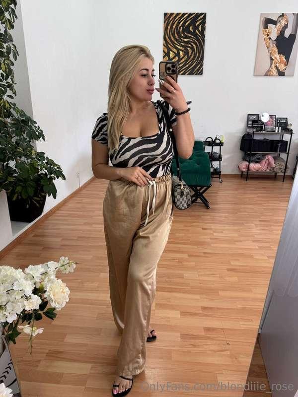 In my fav beauty salon 🥰