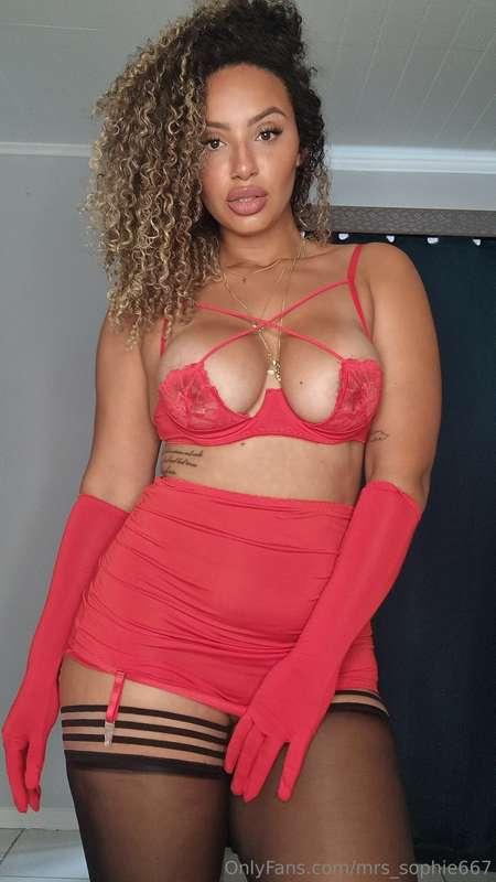 Mommy needs evert last inch of you can you give that to me 😍..
