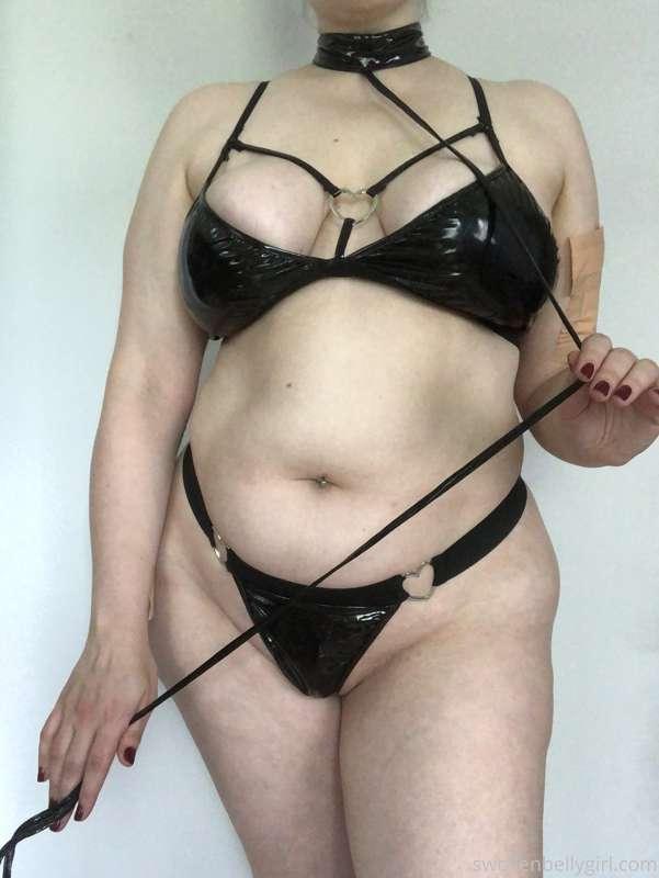 swollenbellygirl image #1