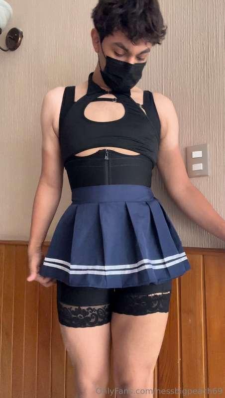 I need more skirts 😩😖