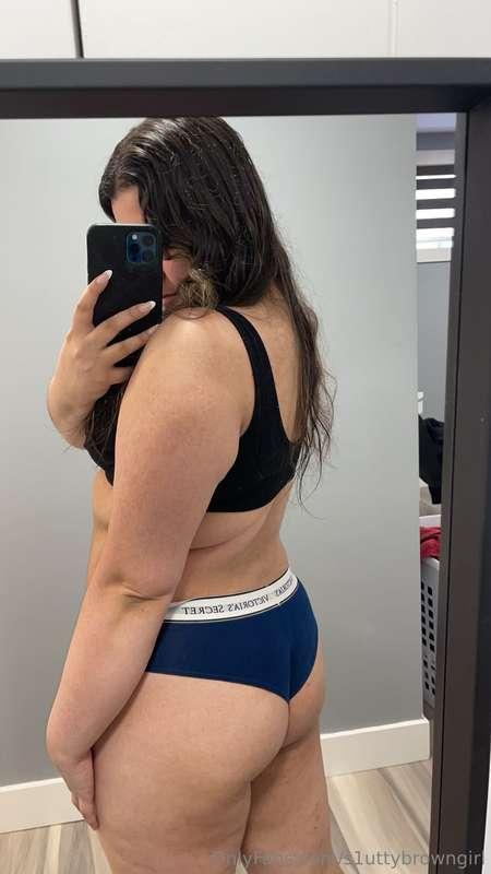 come see a piece of this ass ;) 😈😈