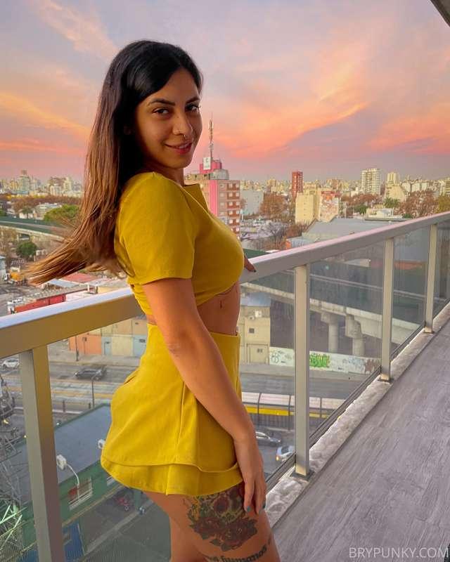 The sky looks magical! Is beautiful and colorful, I am in lo..