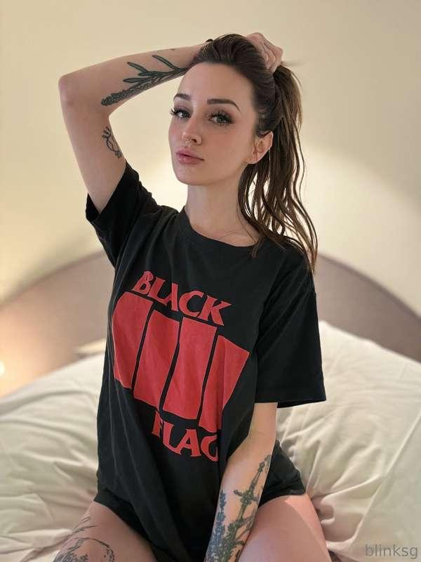 You still think I’m cute fresh faced? Merch Monday punk roya..