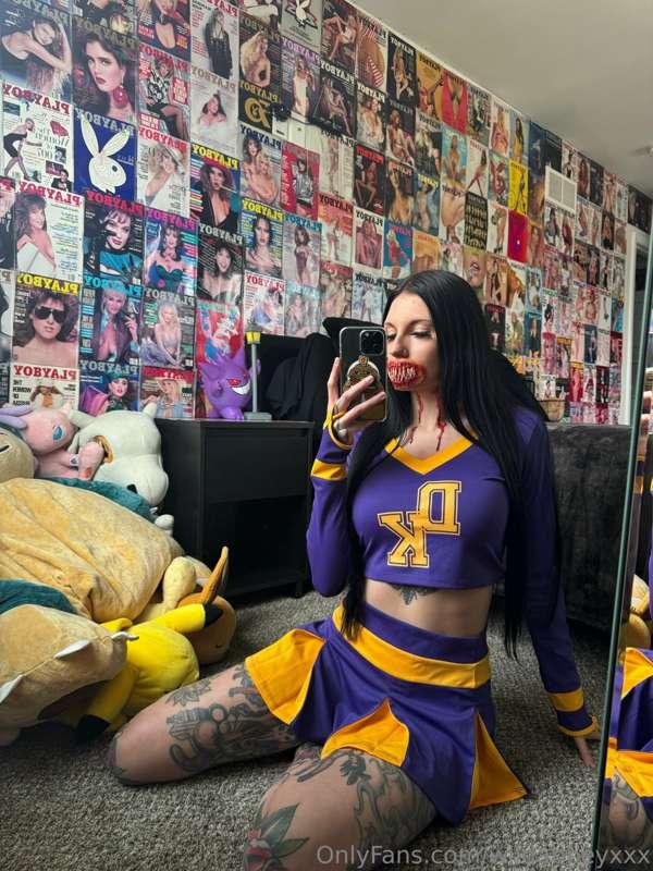 jennifers body costume for tonight😈
