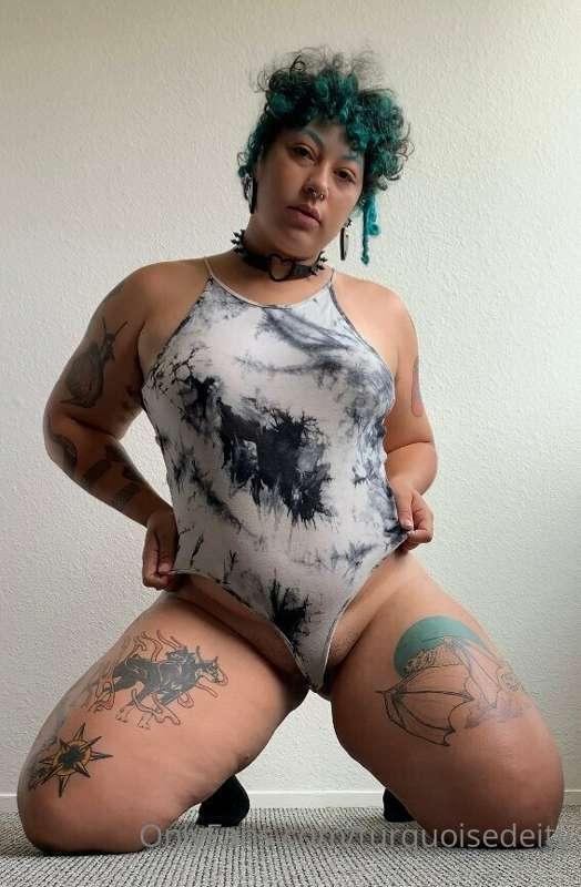 Someone come slap this booty 😝