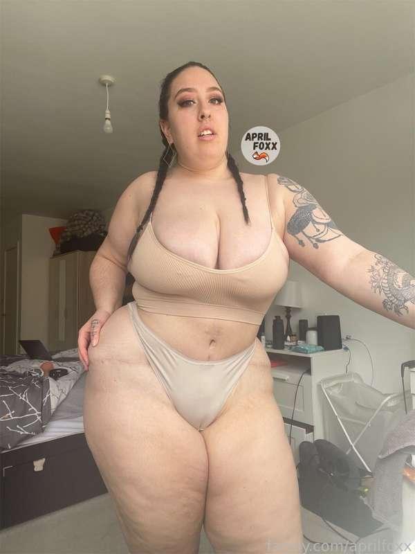aprilfoxx image #0