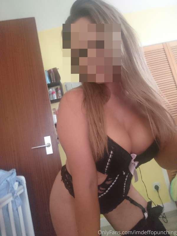 Which would you like to see more of? 😉
#ass #bum #booty #boo..