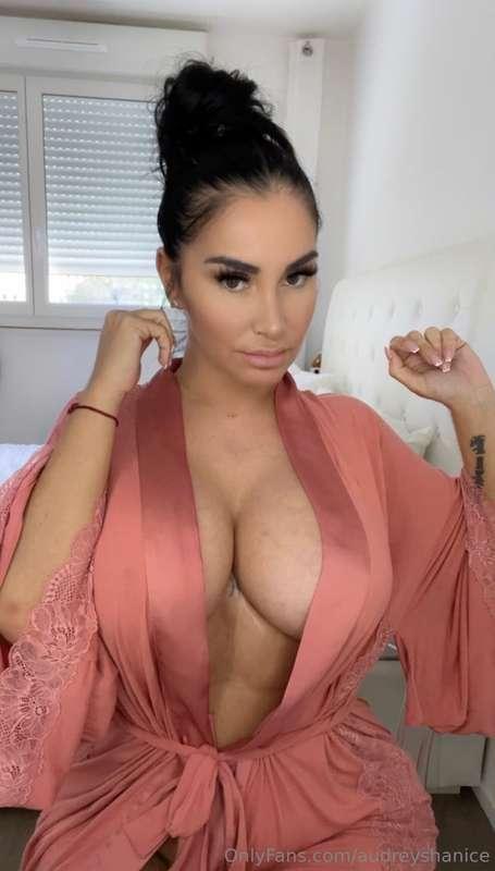 good morning sexy! 😘