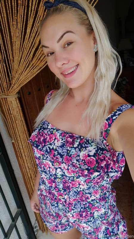 What do you think about my new outfit? I think it's just scr..