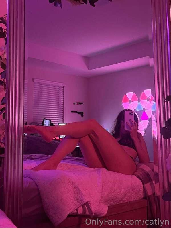 do my legs make you want to worship me?