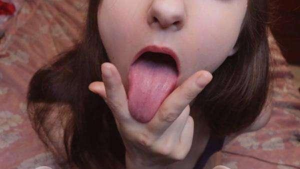 Fun with the Tongue <3