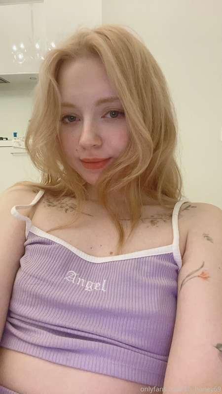 i am your local redhead whore.😋 just pull my hair and fuck t..