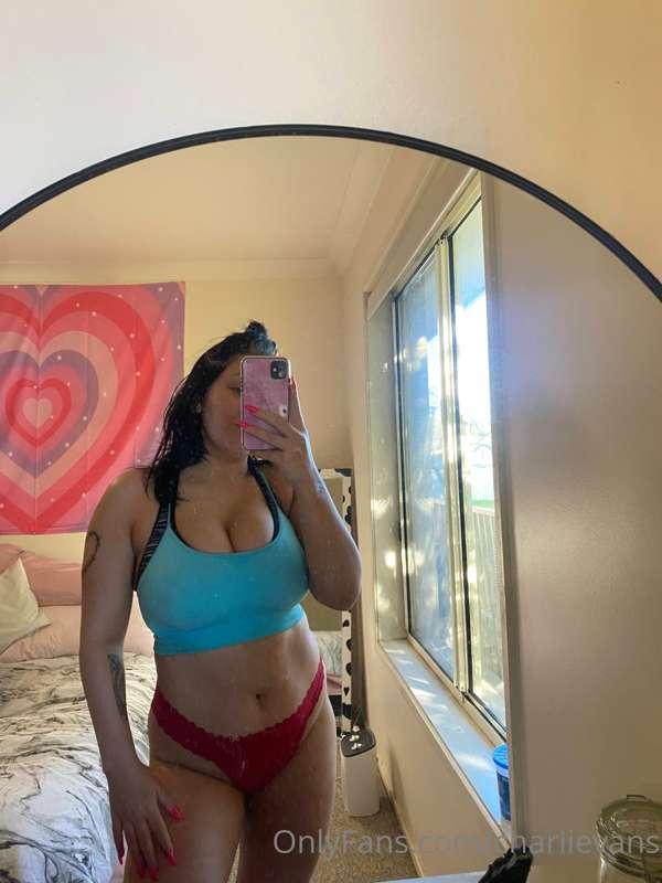 good morning! who wants some content from the gym after toda..