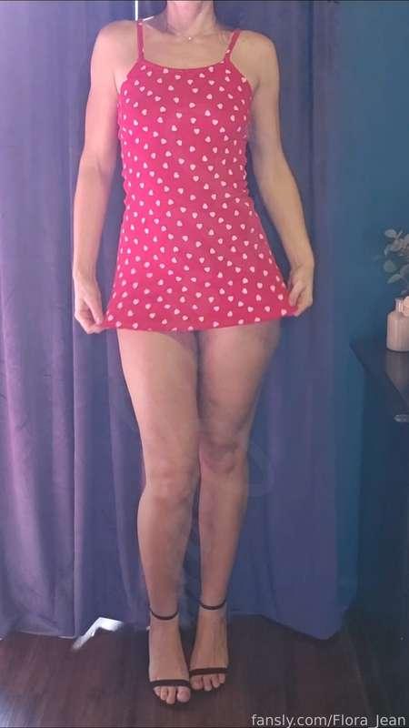 The ultimate Valentine’s treat. It’s too bad you’re too pathetic to unwrap it.

#goddess #mistress #hotwife #cuckoldress #femdom #classy #sexylingerie #valentinesday #fullbody