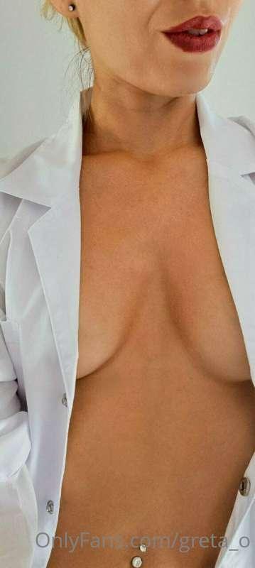 **Qual è la tua più grande perversione?** 😈
*Vieni in chat e..