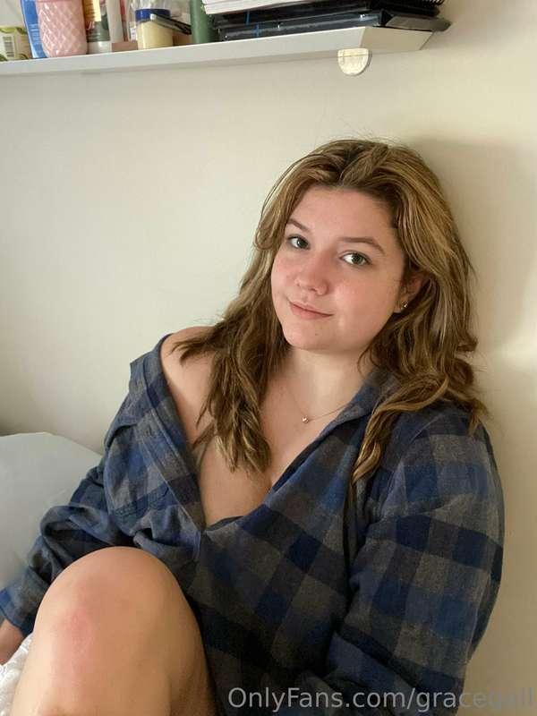 ellaundercovers image #1