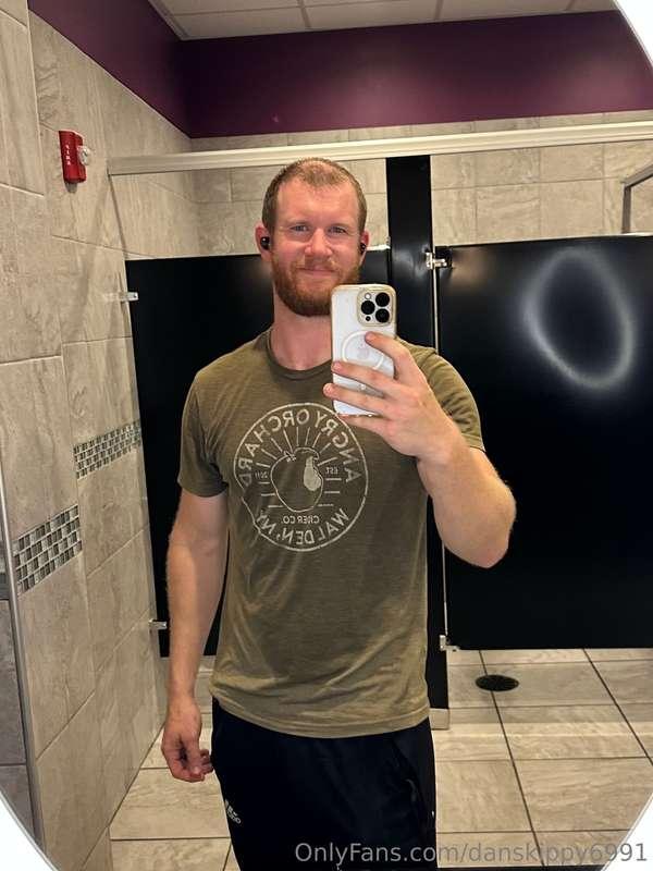 Got good and sweaty at the gym today. I could go for some ho..