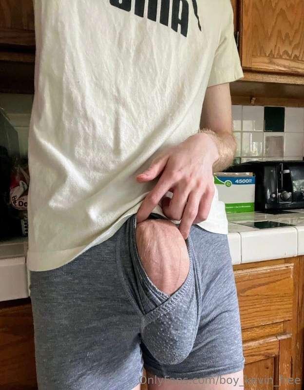 😍 Just look at this🤤He Has The He Has The BIGGEST TWINK COCK..