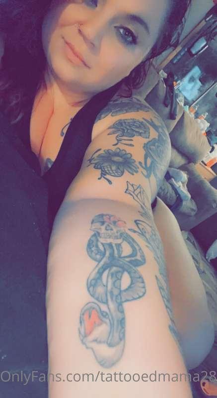 Who wants to cheer me up from a bad week? 😈💋