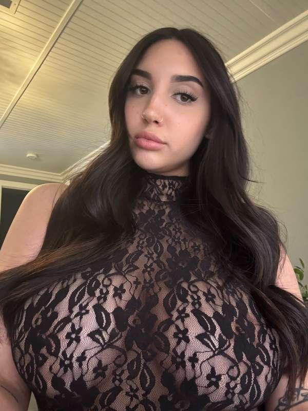 Tell me what's on your mind 🥰