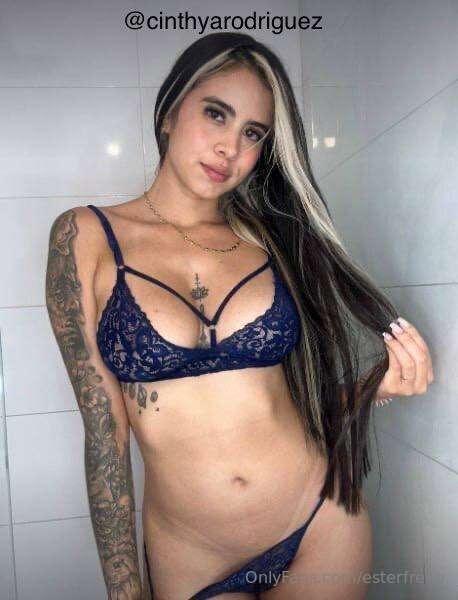 ✨🍑 @CINTHYARODRIGUEZ 🍑✨ I'm horny and ready for you to cum A..