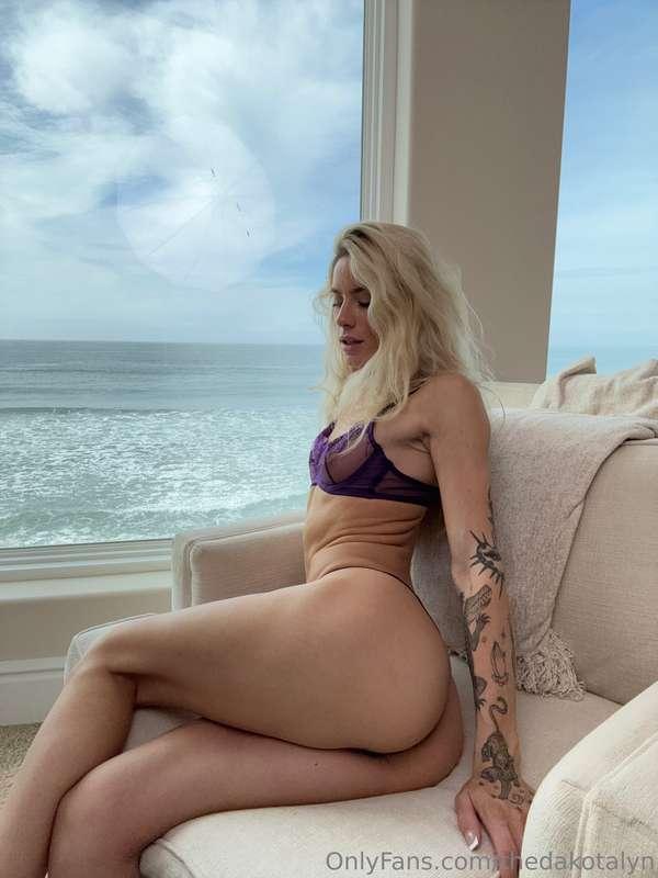 This view is even better up close… don’t you think? 😏🍑
