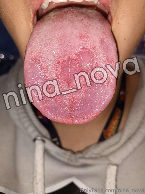 Seven pictures with my super long and wide tongue in diffren..