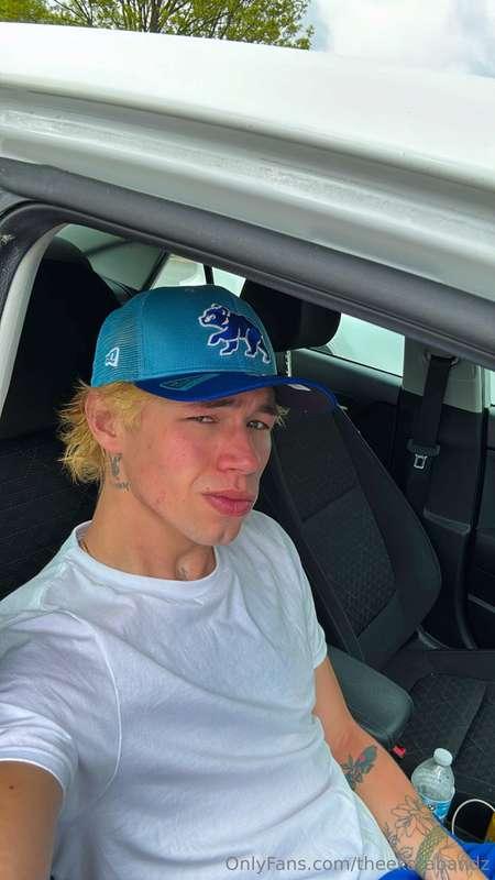 Did I mention I’m blonde again?🩵