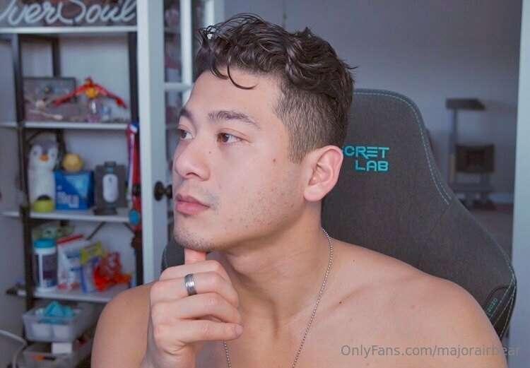 Thinking about wet pussy 🥵