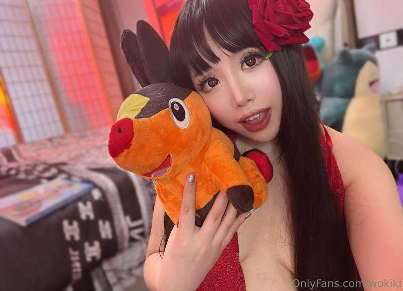 hihi~ 🩷✨ i'm just havin a cute lil cuddle sesh with my fave ..