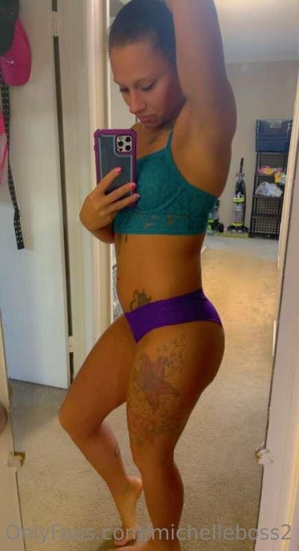 😻😻GO CHECK OUT MY SEXY GIRLFRIEND THAT I AM TAKING TO DINNER..