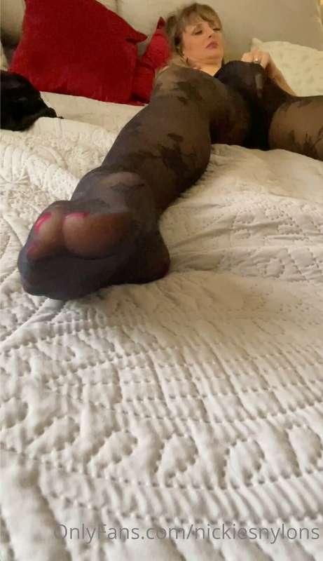 nickiesnylons image #3