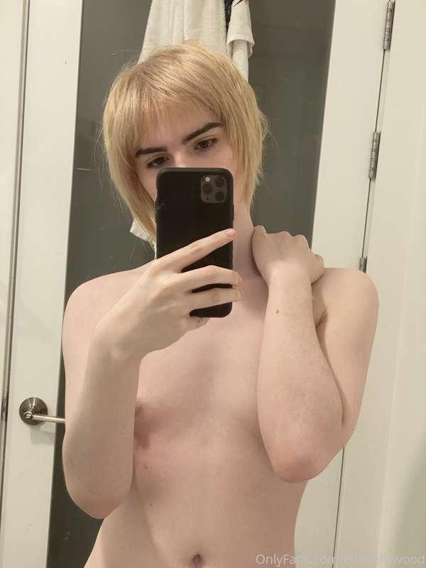 New hair! Love it, super easy to style differently too.
Brui..