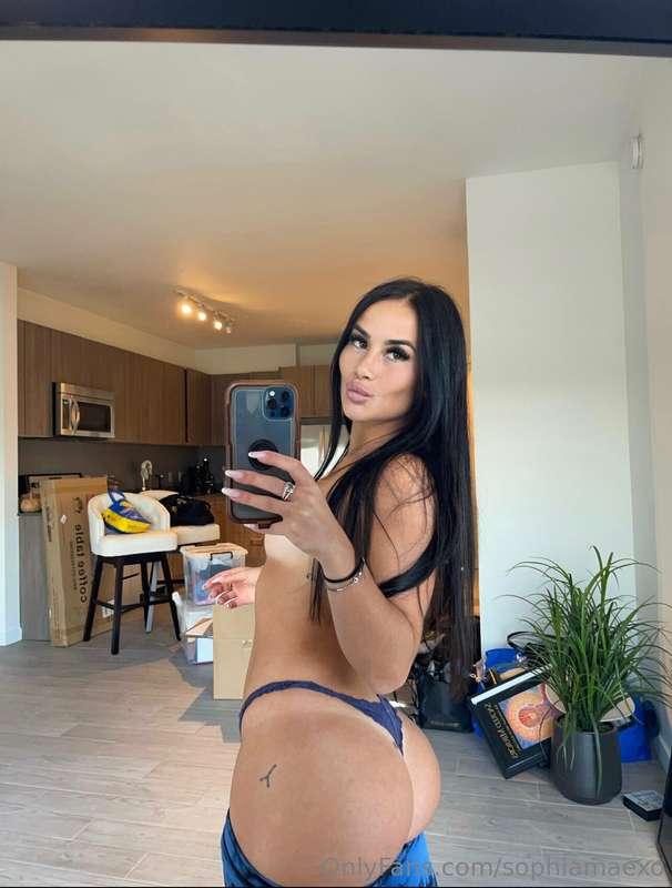 👅👅