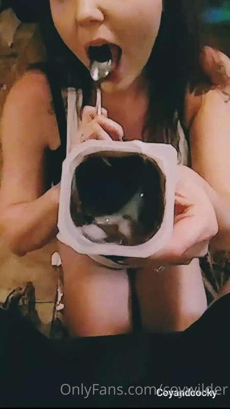 Would you cover my snack in cum? 🤤

After jerking and suckin..